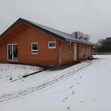 4 Elemente In Mit Tollem Garten *