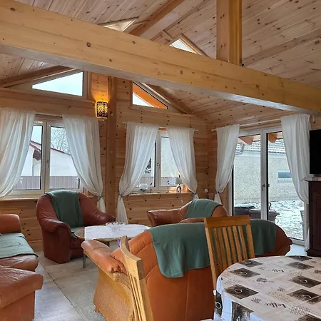 4 Elemente In Mit Tollem Garten Nyaraló